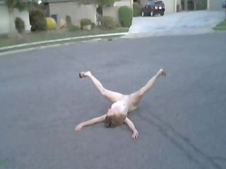 Crazy girl streaks nude in street in front of neighbors