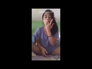 Singapore webcam ragazza con capelli micio