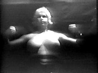 Old time naked strong woman pecs and traps wow