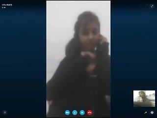 Pakistani girl sex chat on skype with boyfriend wid audio