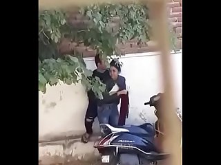 Indian couple romance - Streets - kissing sex