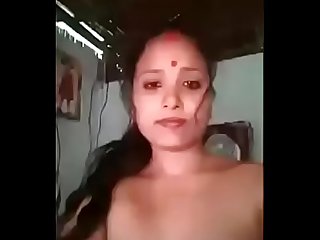 Hot Desi village married Bhabhi take a naked selfie