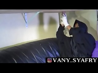 Muslim handjob vany syafry