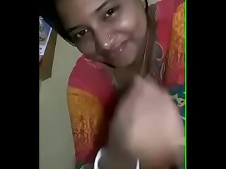 Sexy Indian bhabi removing Salwar