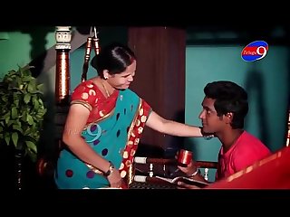 Mahi Aunty tempting to young boy in her house youtube Mp4