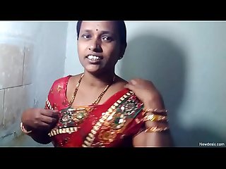 süß Verheiratet Indische Mädchen in saree