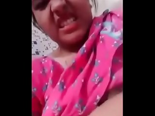 Horny Indian girl showing her tits and pussy more Videos on camgirls su