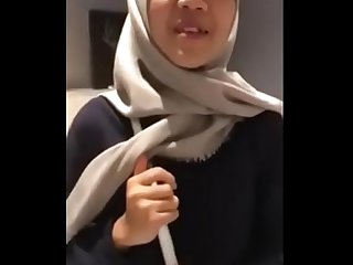 Hotel sex malay tudung pretty girl just got out from office