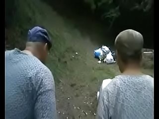Men who encounters naked Milf in mountain was at a loss what to do - ReMilf.com