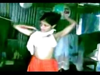 Bangladeshi Girl fuck by boyfriend at bedroom - With Bangla Audio - Wowmoyback