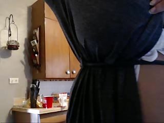 Honey Kiss cooking tits out sexy