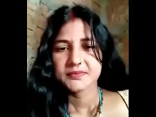 Very hot sexy Indian Aunty