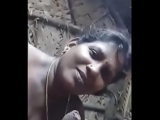 Tamil women shuking with audio