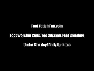Worship Summer's feet with your mouth