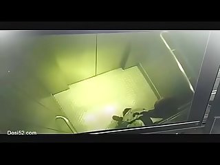Indian teen tution girl kissing in lift