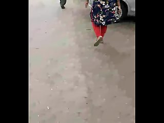 Mallu aunty walking and showing her big round booty