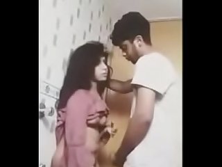 HOT INDIAN COUPLE HAVE SEX IN THE SHOWER - DESIHUMP.COM
