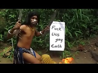 india A la mierda la tierra y llame es gay mientras jugar los tambores