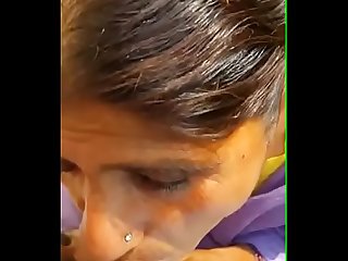 Cumshot on musilm aunty mouth 6