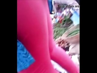 indian aunty tight leggins butt show at vegetable shop
